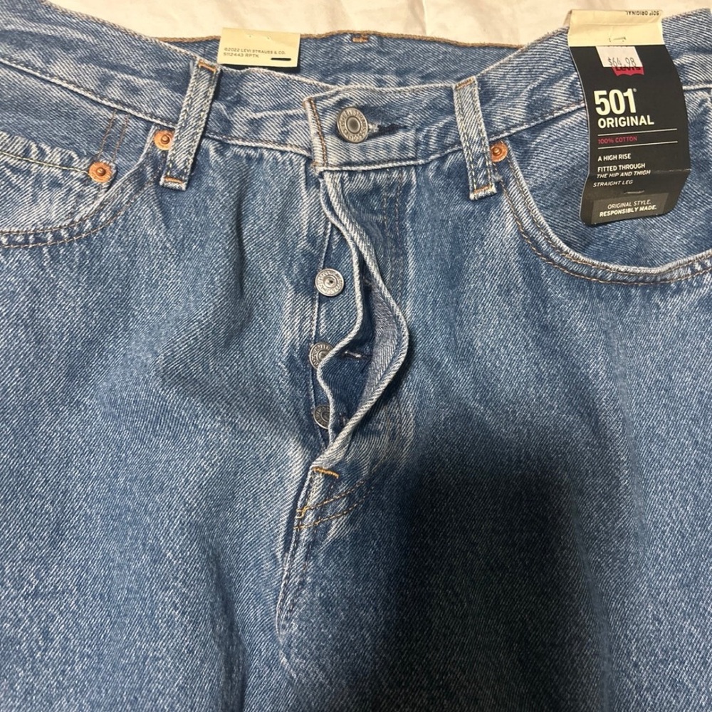 Levi’s 501 jeans NWT! Size 28x32